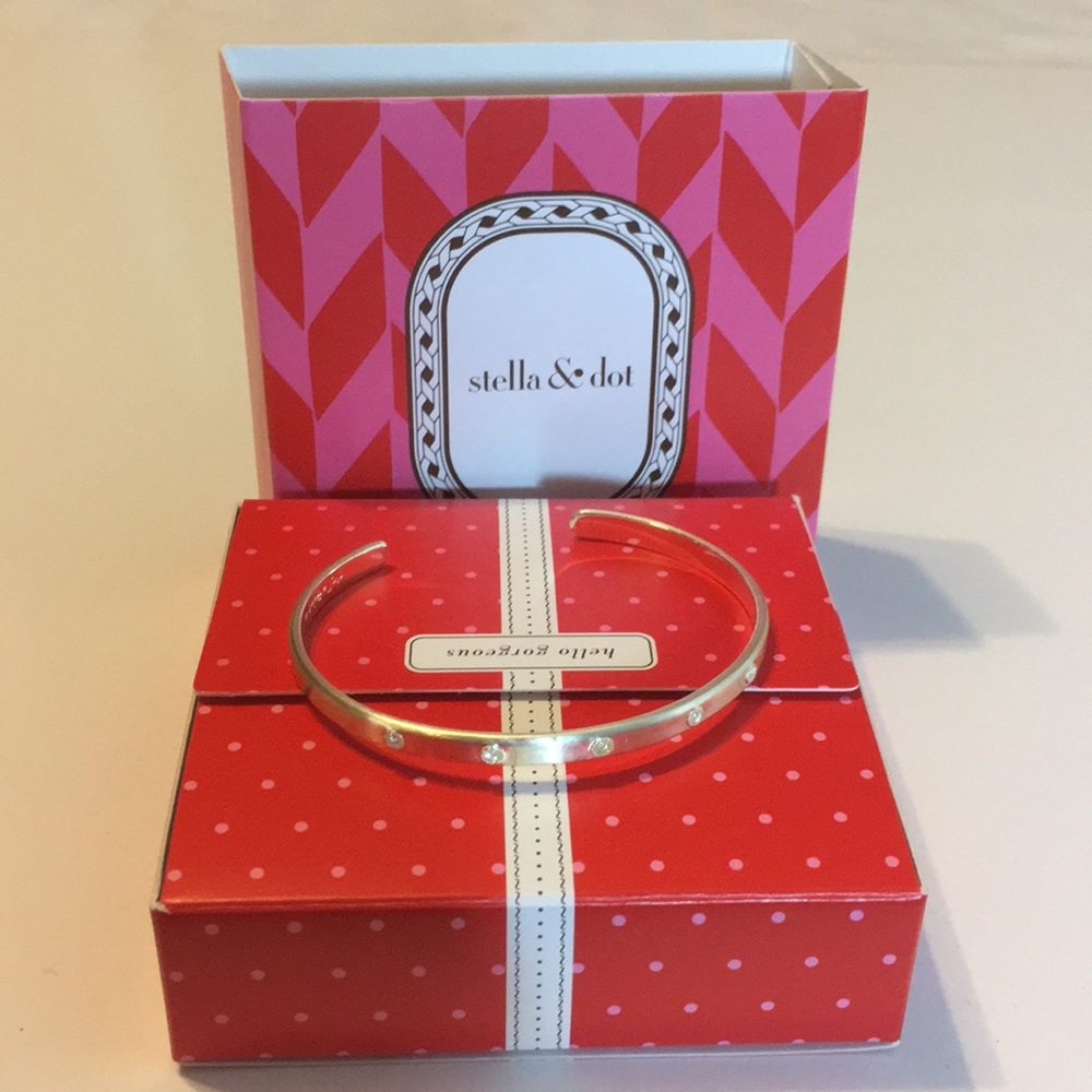 Stella & Dot Round Stone Bangle